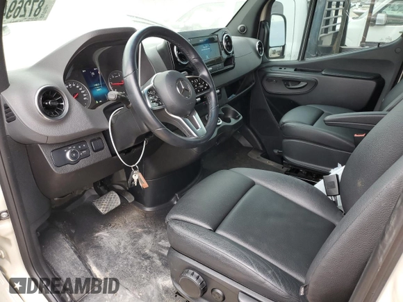 2021 Mercedes-Benz Sprinter with VIN W1Y4ECVY0MT080290, listed as a Copart auction lot 87269454 with 30,092 mi miles and Salvage Title. Bid and sale history available at DreamBid. Image 8.