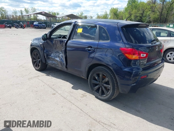 2012 Mitsubishi Outlander Sport SE with VIN JA4AR4AU8CZ001183, listed as a IAAI auction lot 42031983 with 175,839 mi miles. Bid and sale history available at carsss.com. Image 3.