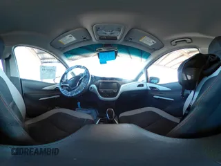2020 Chevrolet Bolt EV LT z VIN 1G1FY6S01L4136064, wystawiony jako IAAI lot #41566555 z przebiegiem 52 995 mil mil oraz . Historia ofert i sprzedaży dostępna na DreamBid. Obrazek 18.