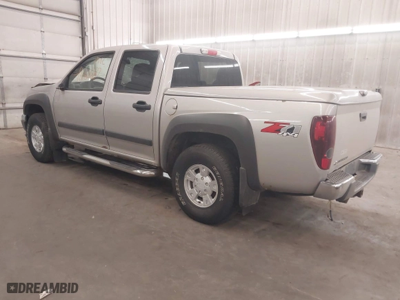 2006 Chevrolet Colorado LT w/2LT with VIN 1GCDT136068165572, listed as a IAAI auction lot 41680687 with 136,882 mi miles. Bid and sale history available at carsss.com. Image 3.