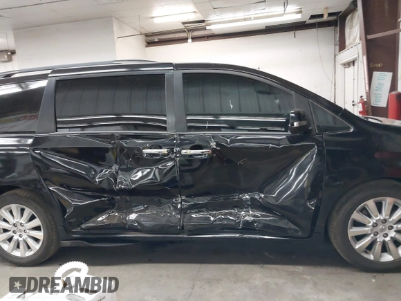 2016 Toyota Sienna XLE with VIN 5TDYK3DC2GS757749, listed as a IAAI auction lot 42617318 with 139,737 mi miles and . Bid and sale history available at DreamBid. Image 13.