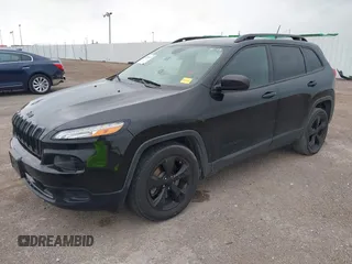 2017 Jeep Cherokee Sport z VIN 1C4PJLAB2HW641124, wystawiony jako IAAI lot #42155679 z przebiegiem 130 556 mil mil oraz . Historia ofert i sprzedaży dostępna na DreamBid. Obrazek 17.