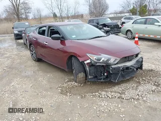 2017 Nissan Maxima SV z VIN 1N4AA6AP7HC379093, wystawiony jako IAAI lot #41955362 z przebiegiem 83 985 mil mil oraz . Historia ofert i sprzedaży dostępna na DreamBid. Obrazek 1.