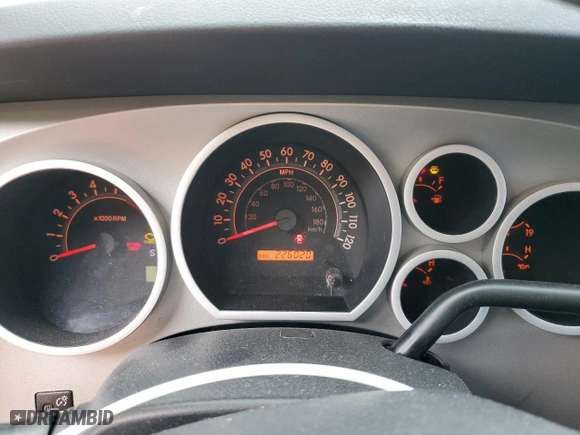 2008 Toyota Tundra 2WD Truck with VIN 5TFRT541X8X025229, listed as a Copart auction lot 83100204 with NaN miles and Salvage Title. Bid and sale history available at carsss.com. Image 9.