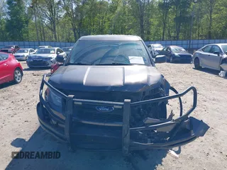 2017 Ford Police Interceptor Utility z VIN 1FM5K8ARXHGC56544, wystawiony jako IAAI lot #41975462 z przebiegiem 183 151 mil mil oraz . Historia ofert i sprzedaży dostępna na DreamBid. Obrazek 12.