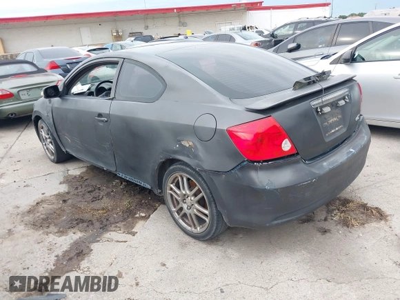 2006 Scion tC z VIN JTKDE177760091894, wystawiony jako IAAI lot #42465468 z przebiegiem 240 821 mil mil oraz . Historia ofert i sprzedaży dostępna na DreamBid. Obrazek 3.