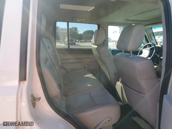 2007 Jeep Commander Limited with VIN 1J8HG58P67C552987, listed as a Copart auction lot 85738054 with 166,785 mi miles and Salvage Title. Bid and sale history available at carsss.com. Image 10.