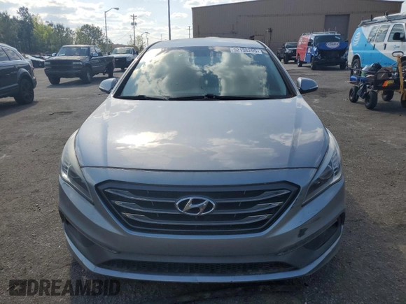 2015 Hyundai Sonata Limited with VIN 5NPE34AF6FH134837, listed as a Copart auction lot 52138205 with Not Provided miles and Clean Title. Bid and sale history available at carsss.com. Image 5.