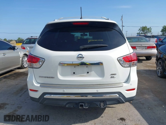 2014 Nissan Pathfinder SV with VIN 5N1AR2MM7EC706483, listed as a IAAI auction lot 42164389 with 192,754 mi miles. Bid and sale history available at carsss.com. Image 16.