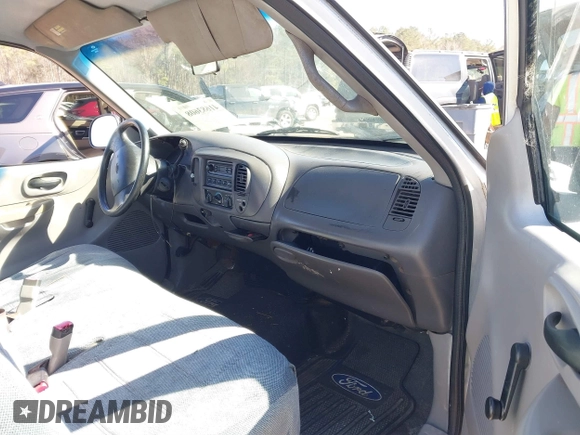 1999 Ford F-150 с VIN 1FTZF172XXNA84005, выставлен на аукционе IAAI как лот 41683608 с пробегом 289 294 миль миль и . История ставок и продаж доступна на DreamBid. Изображение 5.