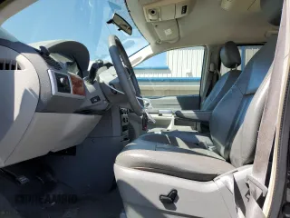 2008 Chrysler Town & Country Touring with VIN 2A8HR54P28R687022, listed as a Copart auction lot 52351225 with 195,954 mi miles and Salvage Title. Bid and sale history available at carsss.com. Image 7.