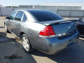 2008 Chevrolet Impala LT with VIN 2G1WT55N181309827, listed as a IAAI auction lot 42201993 with 209,759 mi miles and . Bid and sale history available at DreamBid. Image 3.