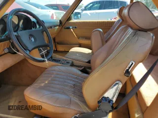 1986 Mercedes-Benz 560 SL z VIN WDBBA48D3GA038202, wystawiony jako Copart lot #60146945 z przebiegiem 219 226 mil mil oraz Czysty tytuł • Clean title. Historia ofert i sprzedaży dostępna na DreamBid. Obrazek 7.