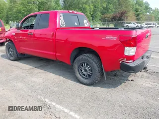 2012 Toyota Tundra z VIN 5TFUY5F16CX231794, wystawiony jako IAAI lot #42454478 z przebiegiem 249 756 mil mil oraz . Historia ofert i sprzedaży dostępna na DreamBid. Obrazek 3.