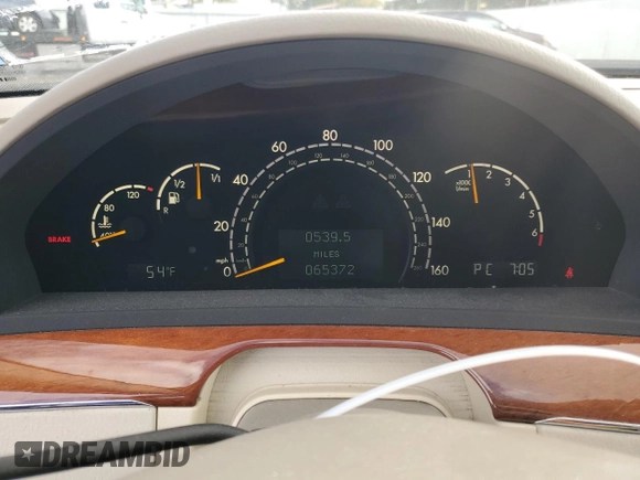 2006 Mercedes-Benz S 350 with VIN WDBNF67J26A483370, listed as a Copart auction lot 76024944 with 65,372 mi miles and Salvage Title. Bid and sale history available at DreamBid. Image 9.