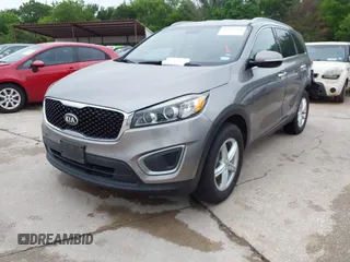 2016 Kia Sorento LX with VIN 5XYPG4A38GG114164, listed as a IAAI auction lot 42105518 with 95,892 mi miles. Bid and sale history available at carsss.com. Image 17.