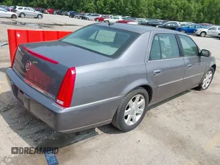 2007 Cadillac DTS Luxury I z VIN 1G6KD57Y37U116319, wystawiony jako IAAI lot #42401901 z przebiegiem 109 737 mil mil oraz . Historia ofert i sprzedaży dostępna na DreamBid. Obrazek 4.
