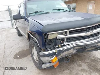 1998 Chevrolet Silverado 1500 with VIN 2GCEK19R2W1255365, listed as a IAAI auction lot 41939461 with 276,204 mi miles and . Bid and sale history available at DreamBid. Image 6.