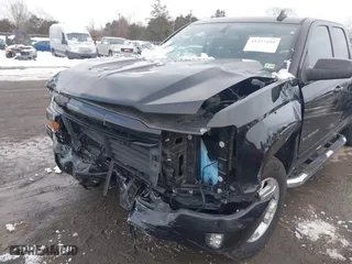 2018 Chevrolet Silverado 1500 LT with VIN 1GCVKREC1JZ349561, listed as a IAAI auction lot 41277292 with 102,525 mi miles. Bid and sale history available at carsss.com. Image 6.