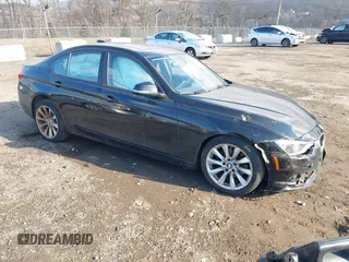 2018 BMW 3 Series 320i xDrive with VIN WBA8E5G57JNU47476, listed as a IAAI auction lot 41319816 with 38,755 mi miles. Bid and sale history available at carsss.com. Image 1.