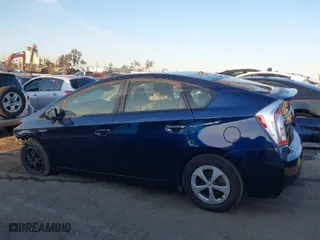 2015 Toyota Prius Four with VIN JTDKN3DUXF1998475, listed as a IAAI auction lot 41848450 with 176,229 mi miles. Bid and sale history available at carsss.com. Image 15.