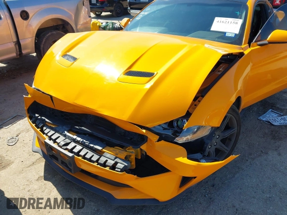 2019 Ford Mustang EcoBoost with VIN 1FA6P8TH5K5152941, listed as a IAAI auction lot 41621158 with 111,037 mi miles and . Bid and sale history available at carsss.com. Image 6.