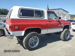 1987 Chevrolet Blazer z VIN 1GNEV18K6HF177428, wystawiony jako Copart lot #76925604 z przebiegiem 71 619 mil mil oraz Czysty tytuł • Clean title. Historia ofert i sprzedaży dostępna na DreamBid. Obrazek 3.