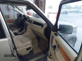 2011 Land Rover LR4 HSE z VIN SALAG2D47BA556482, wystawiony jako IAAI lot #42355286 z przebiegiem 153 692 mil mil oraz . Historia ofert i sprzedaży dostępna na DreamBid. Obrazek 5.