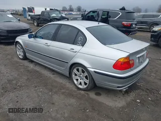 2000 BMW 3 Series 328i with VIN WBAAM5330YFR16615, listed as a IAAI auction lot 41496845 with Not Provided miles. Bid and sale history available at carsss.com. Image 3.
