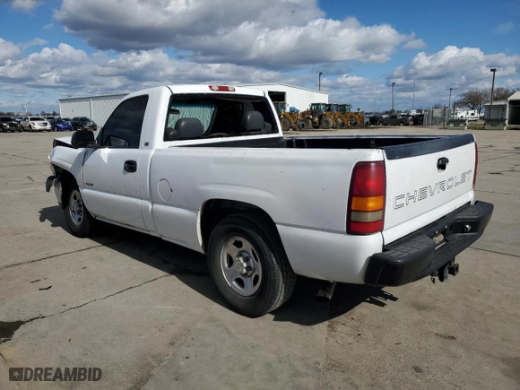 2002 Chevrolet Silverado 1500 LS with VIN 1GCEC14V82Z222342, listed as a Copart auction lot 45576755 with 152,446 mi miles and Salvage Title. Bid and sale history available at carsss.com. Image 2.