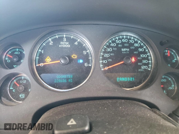 2008 Chevrolet Avalanche LTZ with VIN 3GNFK12368G120384, listed as a Copart auction lot 55660555 with 228,686 mi miles and Clean Title. Bid and sale history available at carsss.com. Image 9.
