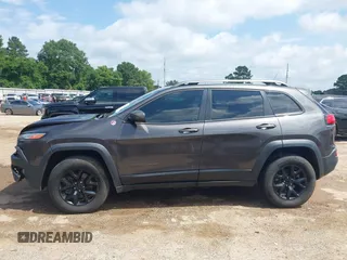 2014 Jeep Cherokee Trailhawk с VIN 1C4PJMBS6EW278648, выставлен на аукционе IAAI как лот 42433381 с пробегом 136 702 миль миль и . История ставок и продаж доступна на DreamBid. Изображение 14.