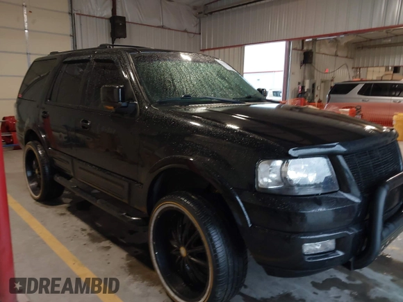 2004 Ford Expedition Eddie Bauer z VIN 1FMRU17W54LA37458, wystawiony jako IAAI lot #42155355 z przebiegiem 190 605 mil mil oraz . Historia ofert i sprzedaży dostępna na DreamBid. Obrazek 6.