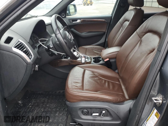 2014 Audi Q5 Premium Plus z VIN WA1DGAFP2EA008247, wystawiony jako Copart lot #55117235 z przebiegiem 132 601 mil mil oraz Szkoda całkowita • Salvage title. Historia ofert i sprzedaży dostępna na DreamBid. Obrazek 7.