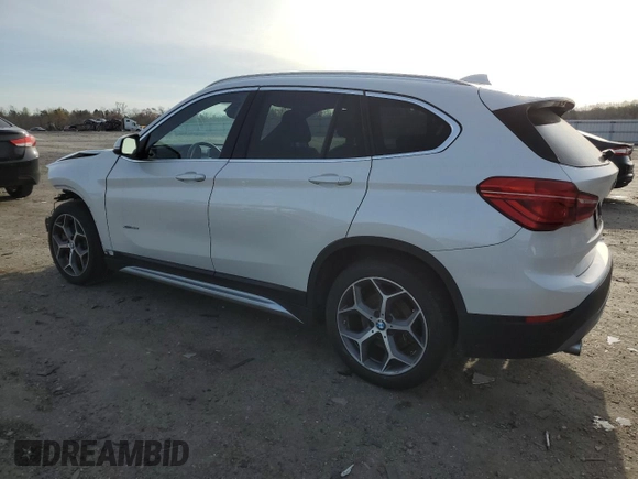 2018 BMW X1 xDrive28i with VIN WBXHT3C38J5K27008, listed as a Copart auction lot 45765683 with 21,876 mi miles. Bid and sale history available at carsss.com. Image 2.