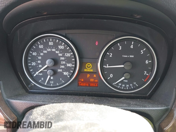 2006 BMW 3 Series 330i with VIN WBAVB335X6KR73650, listed as a IAAI auction lot 42407095 with 140,816 mi miles and . Bid and sale history available at DreamBid. Image 7.