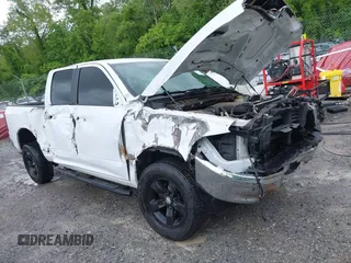 2017 Ram 1500 SLT z VIN 1C6RR7GG9HS736595, wystawiony jako IAAI lot #42230792 z przebiegiem 132 627 mil mil oraz . Historia ofert i sprzedaży dostępna na DreamBid. Obrazek 1.