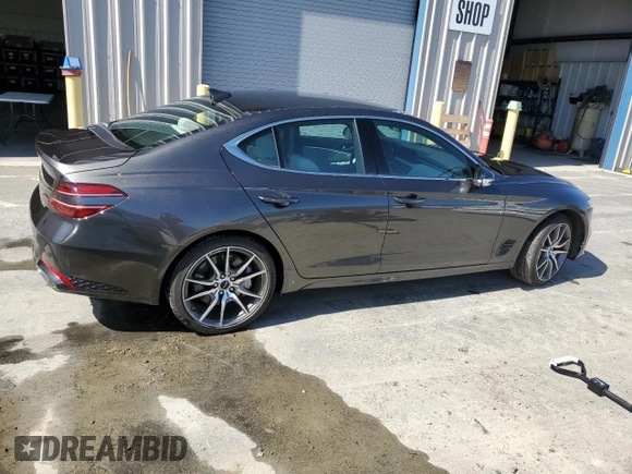 2025 Genesis G70 2.5T with VIN KMTG34SC4SU154731, listed as a Copart auction lot 58399565 with 11,260 mi miles and Clean title. Bid and sale history available at DreamBid. Image 3.