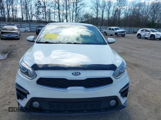 2020 Kia Forte LXS z VIN 3KPF24AD6LE252277, wystawiony jako IAAI lot #41813655 z przebiegiem 61 919 mil mil oraz . Historia ofert i sprzedaży dostępna na DreamBid. Obrazek 12.
