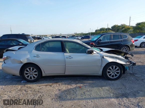 2003 Lexus ES with VIN JTHBF30G730134027, listed as a IAAI auction lot 42016954 with 99,751 mi miles. Bid and sale history available at carsss.com. Image 14.