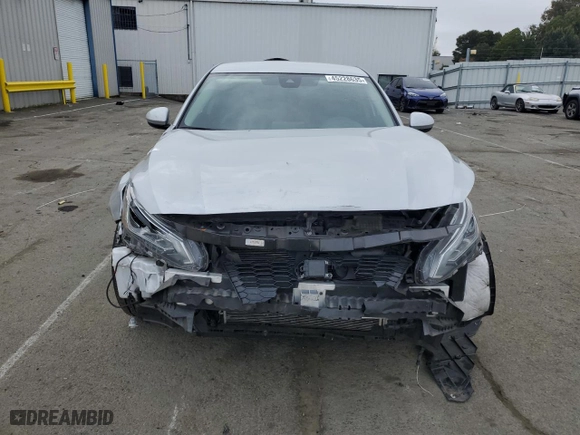 2022 Nissan Altima 2.5 SV with VIN 1N4BL4DW9NN305163, listed as a Copart auction lot 45228635 with 43,108 mi miles and Salvage Title. Bid and sale history available at carsss.com. Image 5.