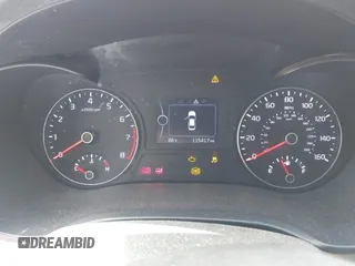 2018 Kia Optima LX z VIN 5XXGT4L39JG272694, wystawiony jako IAAI lot #42155363 z przebiegiem 115 417 mil mil oraz . Historia ofert i sprzedaży dostępna na DreamBid. Obrazek 7.