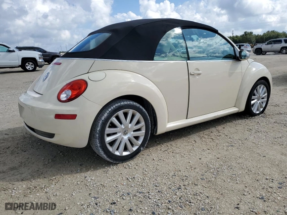 2010 Volkswagen New Beetle Convertible with VIN 3VWRW3AL8AM003921, listed as a Copart auction lot 73803524 with NaN miles and Non Repairable. Bid and sale history available at carsss.com. Image 3.