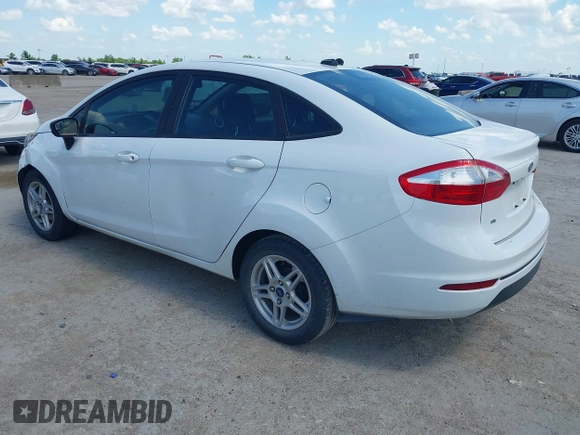 2017 Ford Fiesta SE z VIN 3FADP4BJXHM147290, wystawiony jako IAAI lot #42071340 z przebiegiem 122 142 mil mil oraz . Historia ofert i sprzedaży dostępna na DreamBid. Obrazek 3.