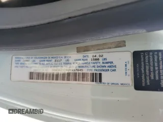 2002 Volkswagen Beetle GLS z VIN 3VWCK21C42M457645, wystawiony jako Copart lot #55900935 z przebiegiem 112 836 mil mil oraz Czysty tytuł • Clean title. Historia ofert i sprzedaży dostępna na DreamBid. Obrazek 12.