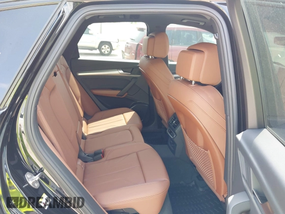 2025 Audi Q5 S line Premium z VIN WA1GAAFY3S2040329, wystawiony jako IAAI lot #41896569 z przebiegiem 2 575 mil mil oraz . Historia ofert i sprzedaży dostępna na DreamBid. Obrazek 8.