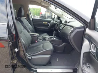 2014 Nissan Rogue S z VIN 5N1AT2MT0EC856766, wystawiony jako IAAI lot #42335105 z przebiegiem 160 187 mil mil oraz . Historia ofert i sprzedaży dostępna na DreamBid. Obrazek 5.