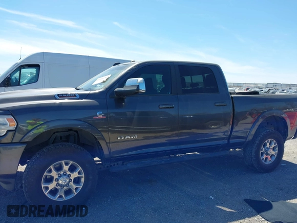 2019 Ram 2500 Laramie with VIN 3C6UR5FL7KG521132, listed as a IAAI auction lot 41806360 with 140,196 mi miles and . Bid and sale history available at DreamBid. Image 14.