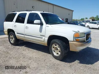 2005 GMC Yukon SLT with VIN 1GKEC13T35J128179, listed as a IAAI auction lot 41985296 with 255,582 mi miles. Bid and sale history available at carsss.com. Image 1.