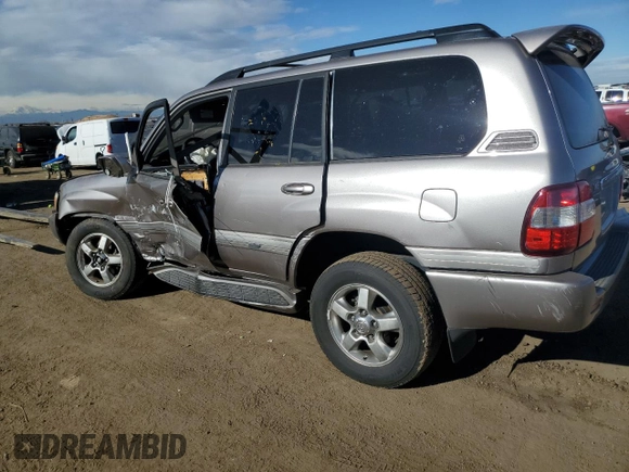 2007 Toyota Land Cruiser with VIN JTEHT05J772115426, listed as a Copart auction lot 81247954 with 0 mi miles and Salvage Title. Bid and sale history available at carsss.com. Image 2.